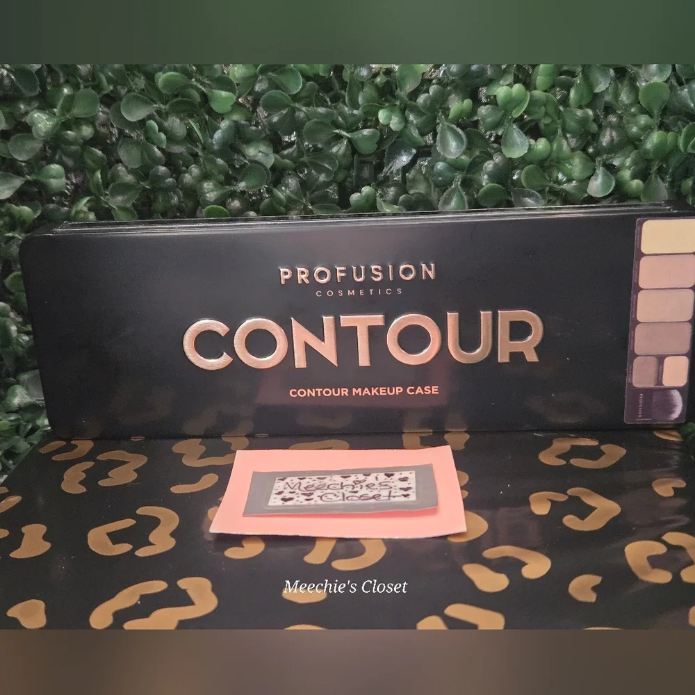 PROFUSION Cosmetics Contour Palette & Brush 6 Shades NIB